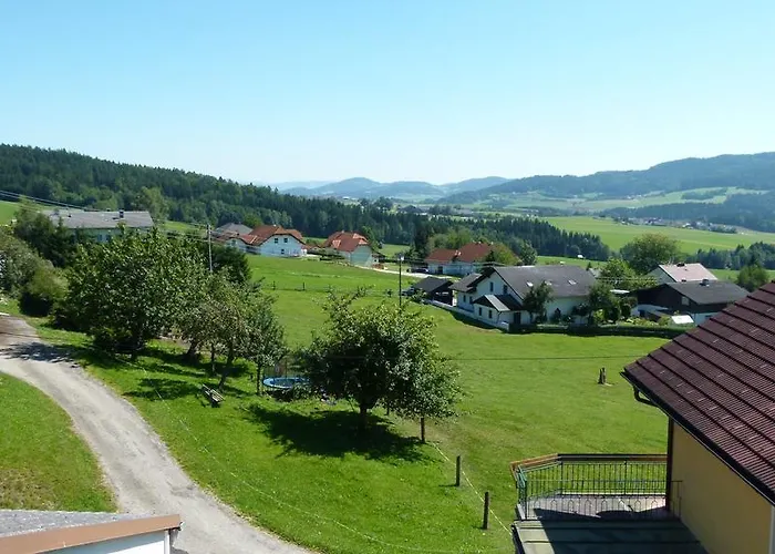 Sonnenhof Motorradkrauk Konukevi Ulrichsberg