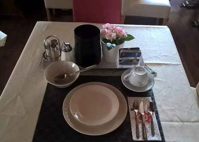 Sonnenhof Motorradkrauk Konukevi