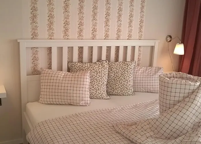 Sonnenhof Motorradkrauk 招待所 3*